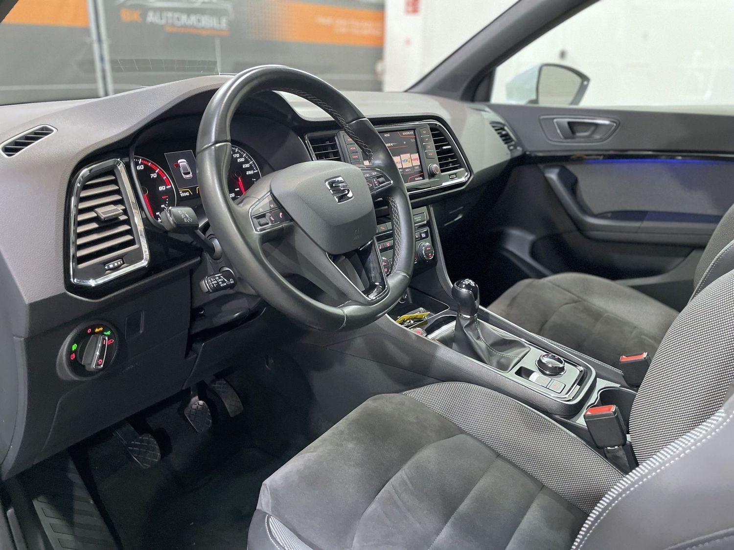 Fahrzeugabbildung SEAT Ateca Xcellence#LED#ACC#360°#Pano#Alcant.#Keyles