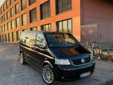 Volkswagen T5 Multivan Highline 2,5  TDI V... - VW T5 Multivan Gebrauchtwagen in Magdeburg