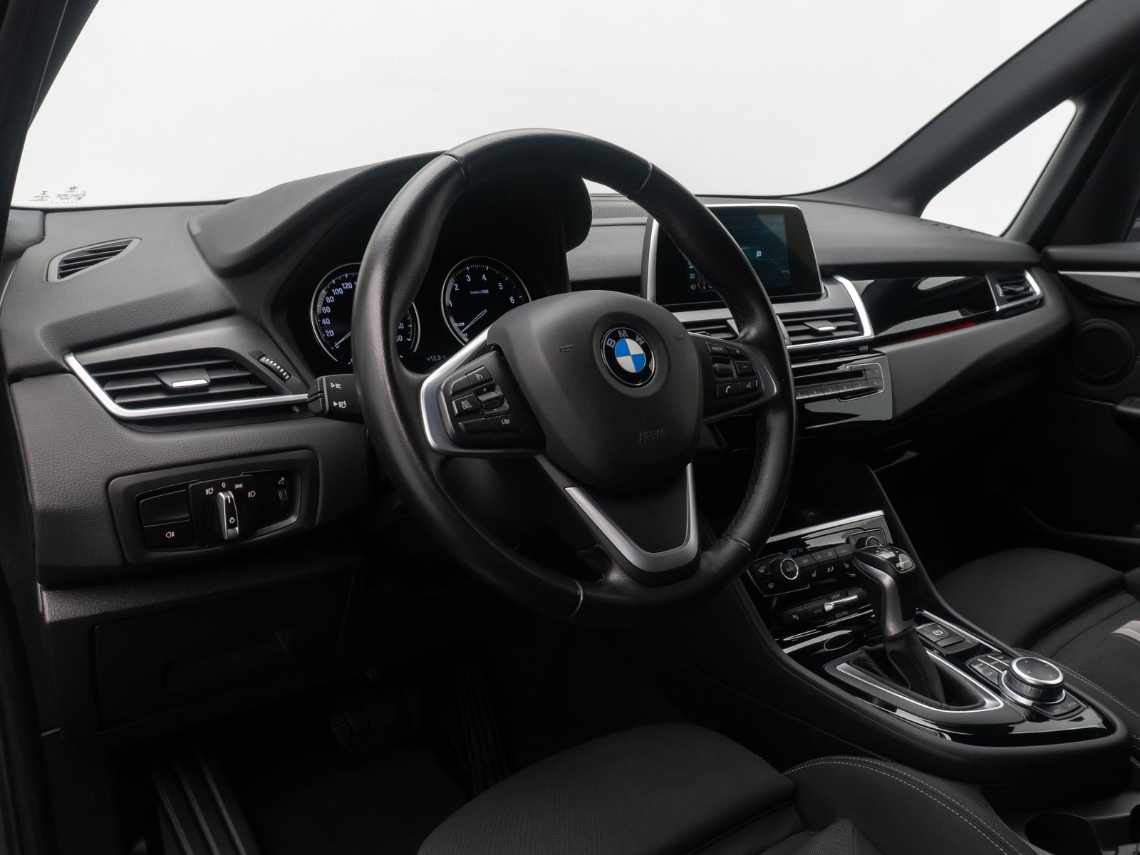 Fahrzeugabbildung BMW 225 Active Tourer iPerf Kamera DAB Sportsitz