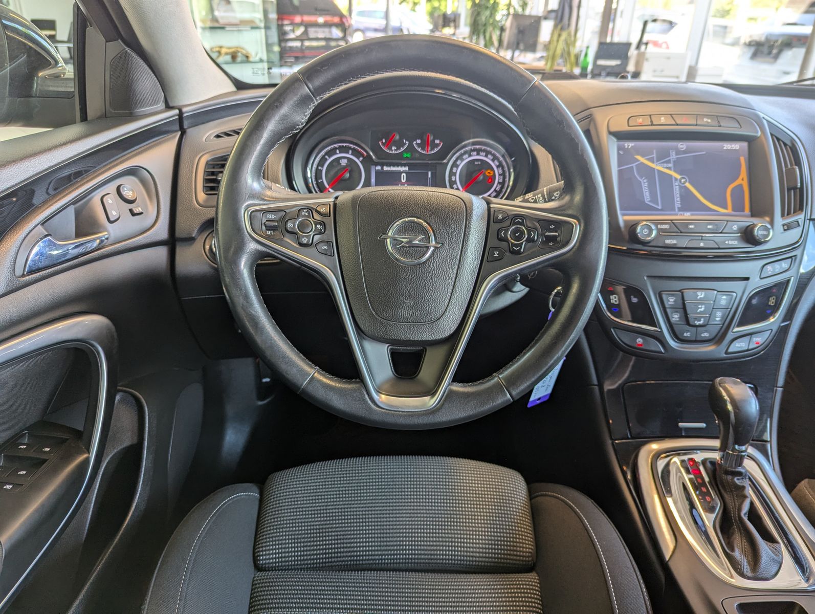 OPEL Insignia 1.6 CDTI Aut. Innovation Bi-Xen AHK - Image 17