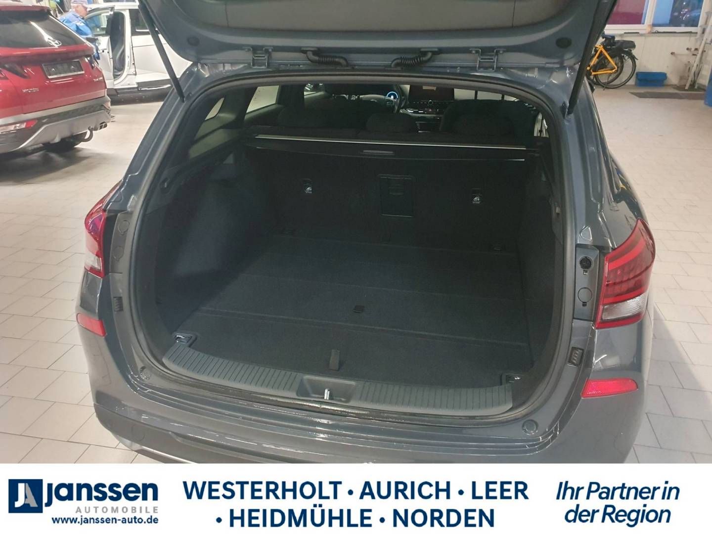 Fahrzeugabbildung Hyundai i30 Kombi ADVANTAGE Plus-Paket