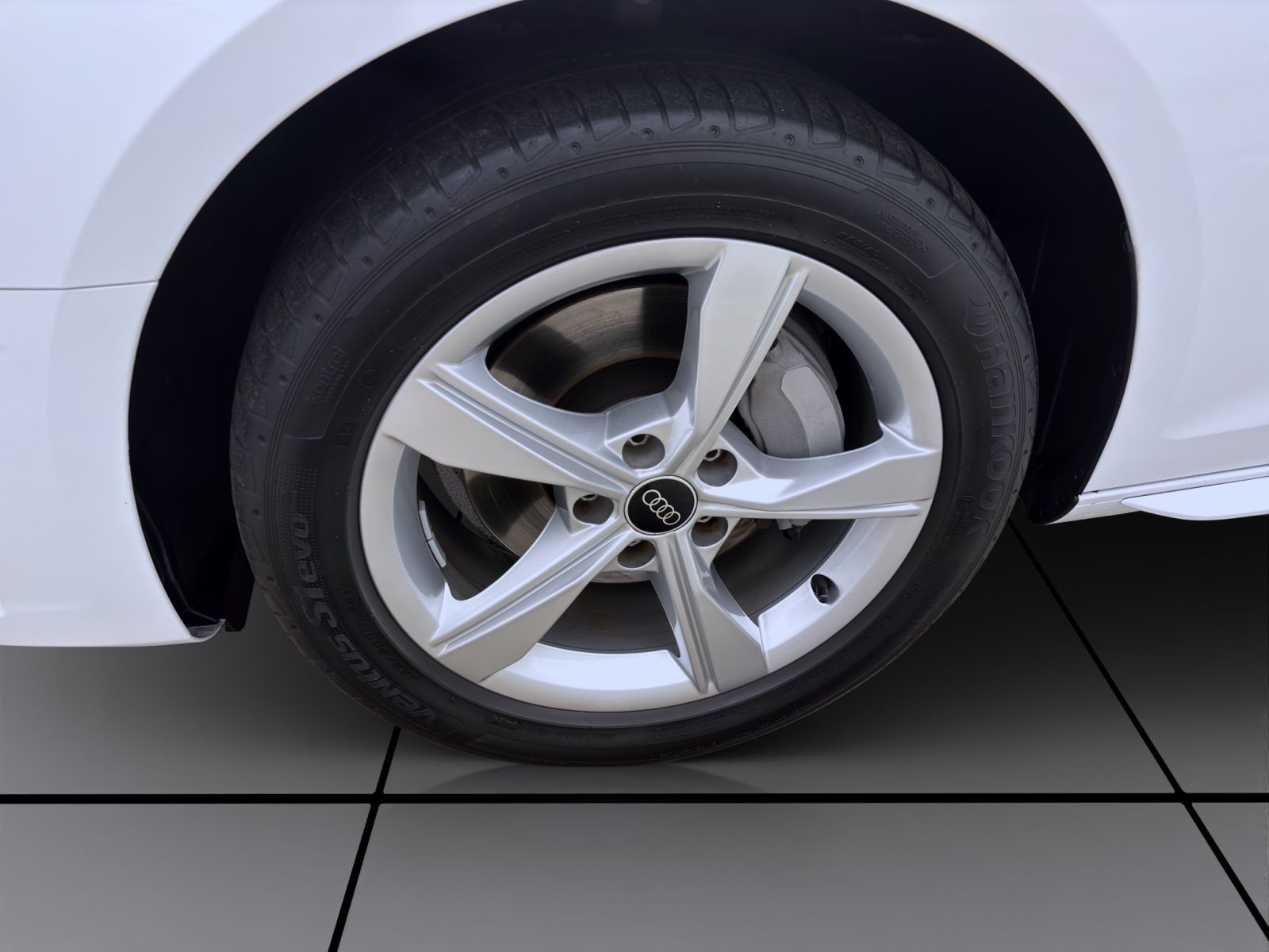 Audi A4 - Bild 9