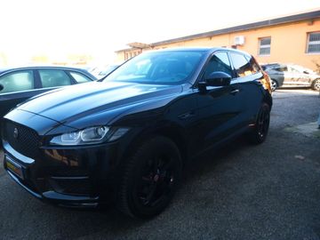 Jaguar F-Pace - 3