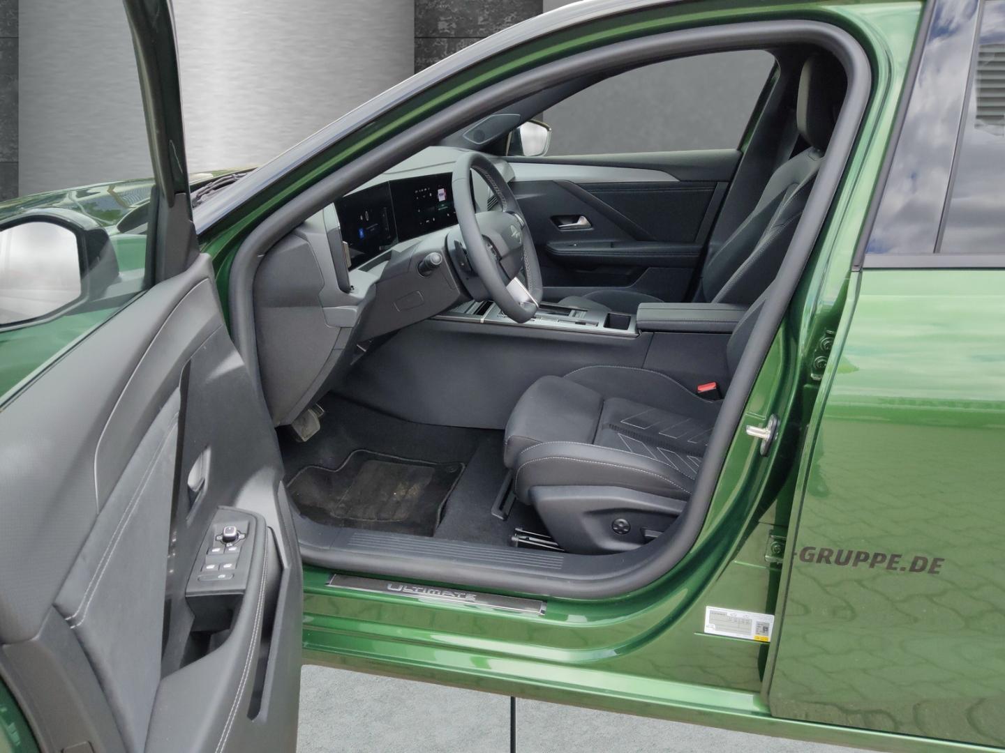 Opel Astra Electric ST Ultimate 58kWh NEUES MODELL AH