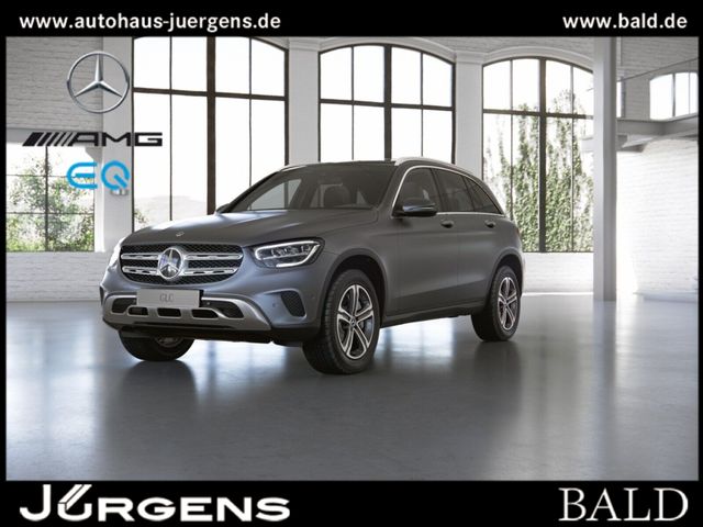 MERCEDES-BENZ GLC 300 e 4MATIC Pano+Ambiente+AHK+Cam+LED+SHD