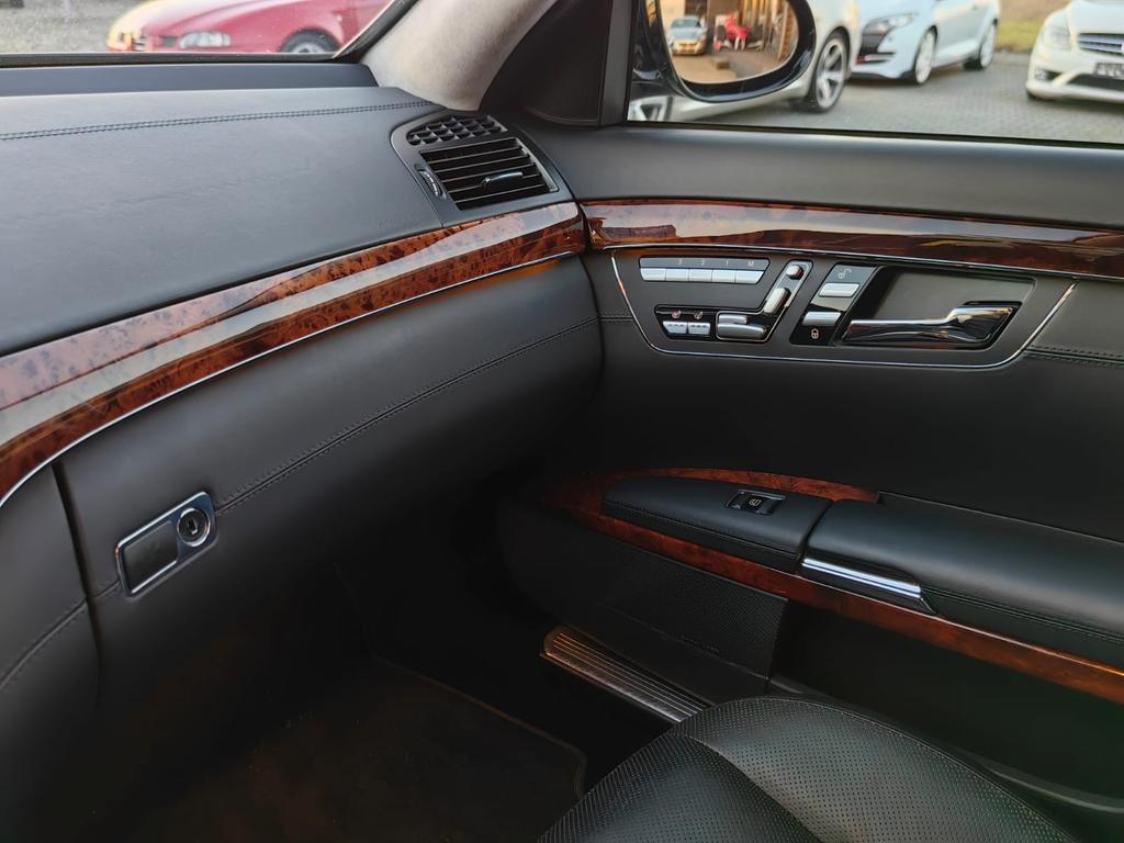 Mercedes-Benz S 600