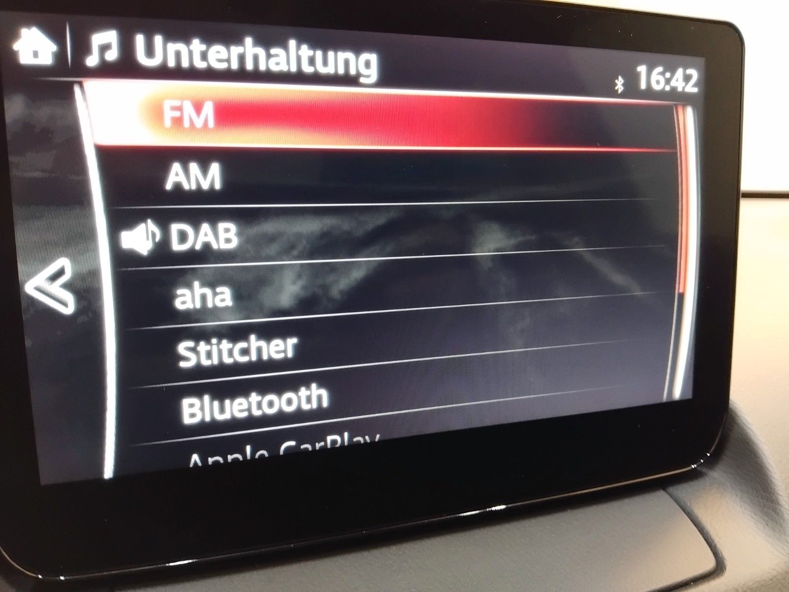 Mazda 2 (04/2023, Benzin)