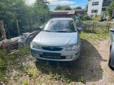 Mazda 323F BJ - Mazda 323 aus 2000: 323f