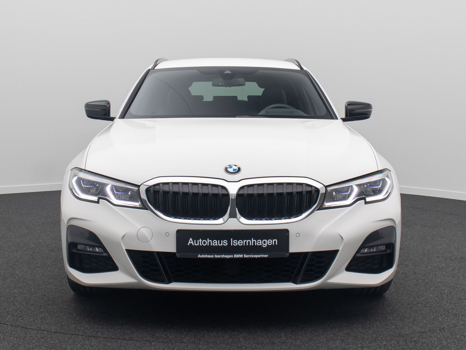 Fahrzeugabbildung BMW 330e xD M Sport DAB Laser AHK HUD Kamera Alarm