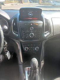 Opel Zafira Tourer - 10