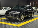 Volkswagen Touareg V8 /TDI/R Line/Leder/ - Volkswagen Touareg mit Diesel-Antrieb: V8tdi