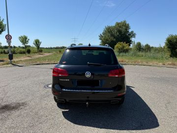 Volkswagen Touareg - 6