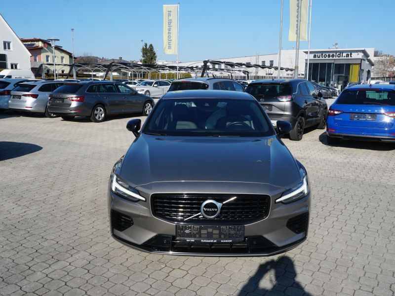 Volvo S60 T8 Twin Engine R-Design Geartronic *TOPAUSST imagem 2