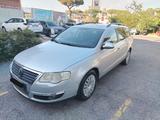 Volkswagen Passat 2.0 TDI DPF Var. Highline - Volkswagen Passat aus 2007: 2.0