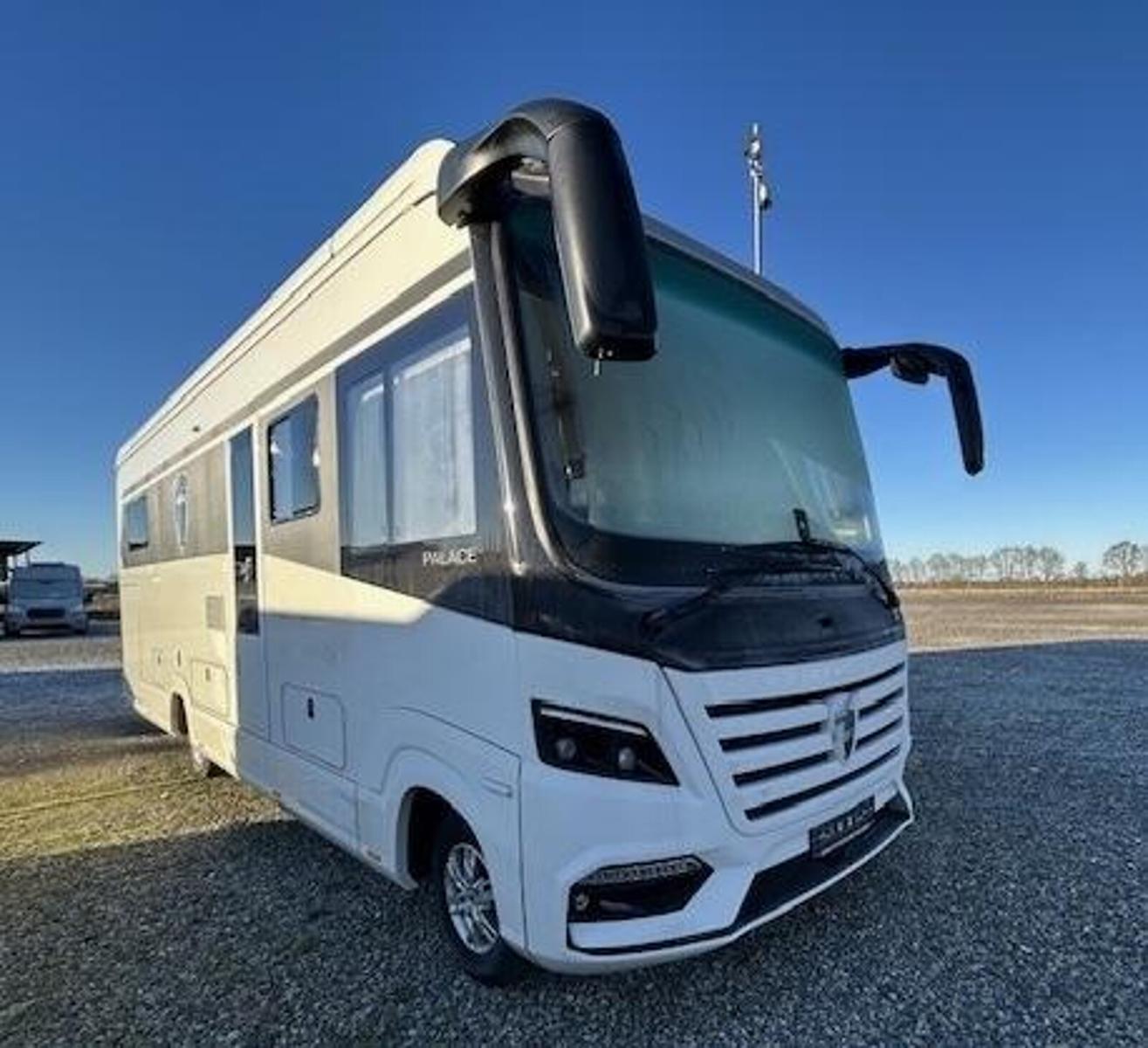 Morelo Palace 93 MB 180PS/Autom/Vollausstattung/AHK/Mar