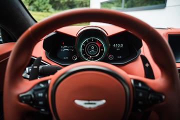 2022 Aston Martin V12 VANTAGE — миниатюра 14