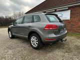 Volkswagen Touareg V6 FSI BMT/AHK/ Leder/Aut - Volkswagen Touareg mit Benzin-Antrieb