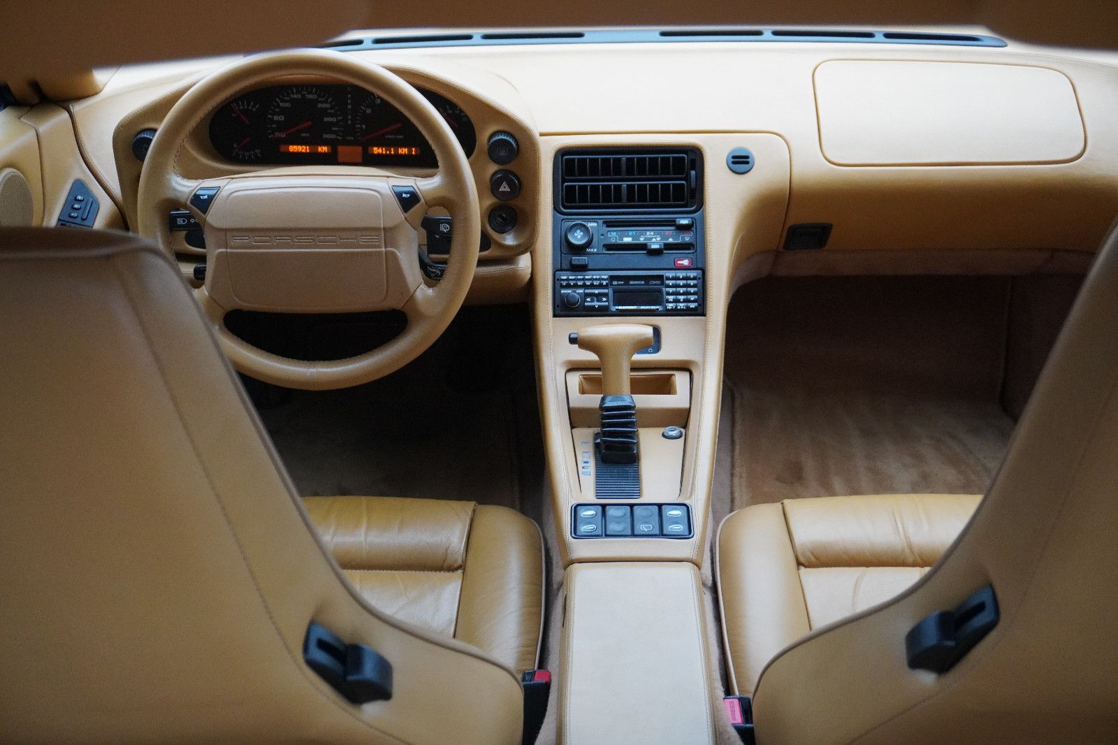 Fahrzeugabbildung Porsche 928 GTS