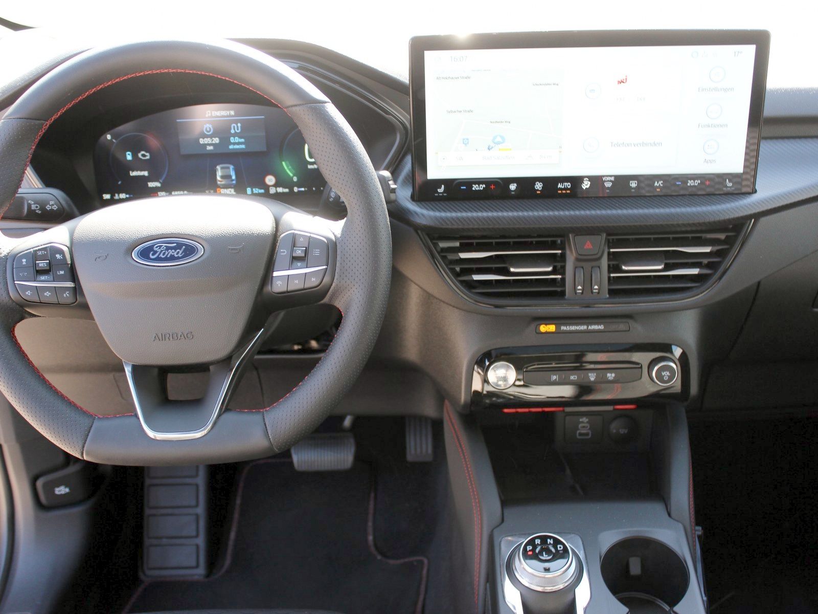 Fahrzeugabbildung Ford Kuga Plug-In Hybrid ST-Line
