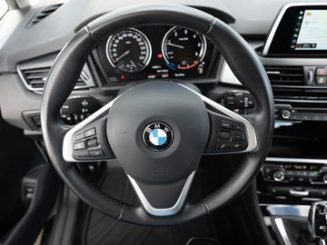 BMW 218 Active Tourer - 11