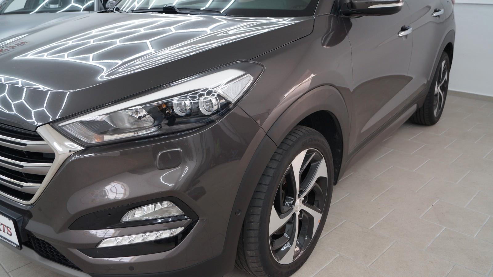Hyundai Tucson Premium 4WD Automatik Kamera LED PDC BC