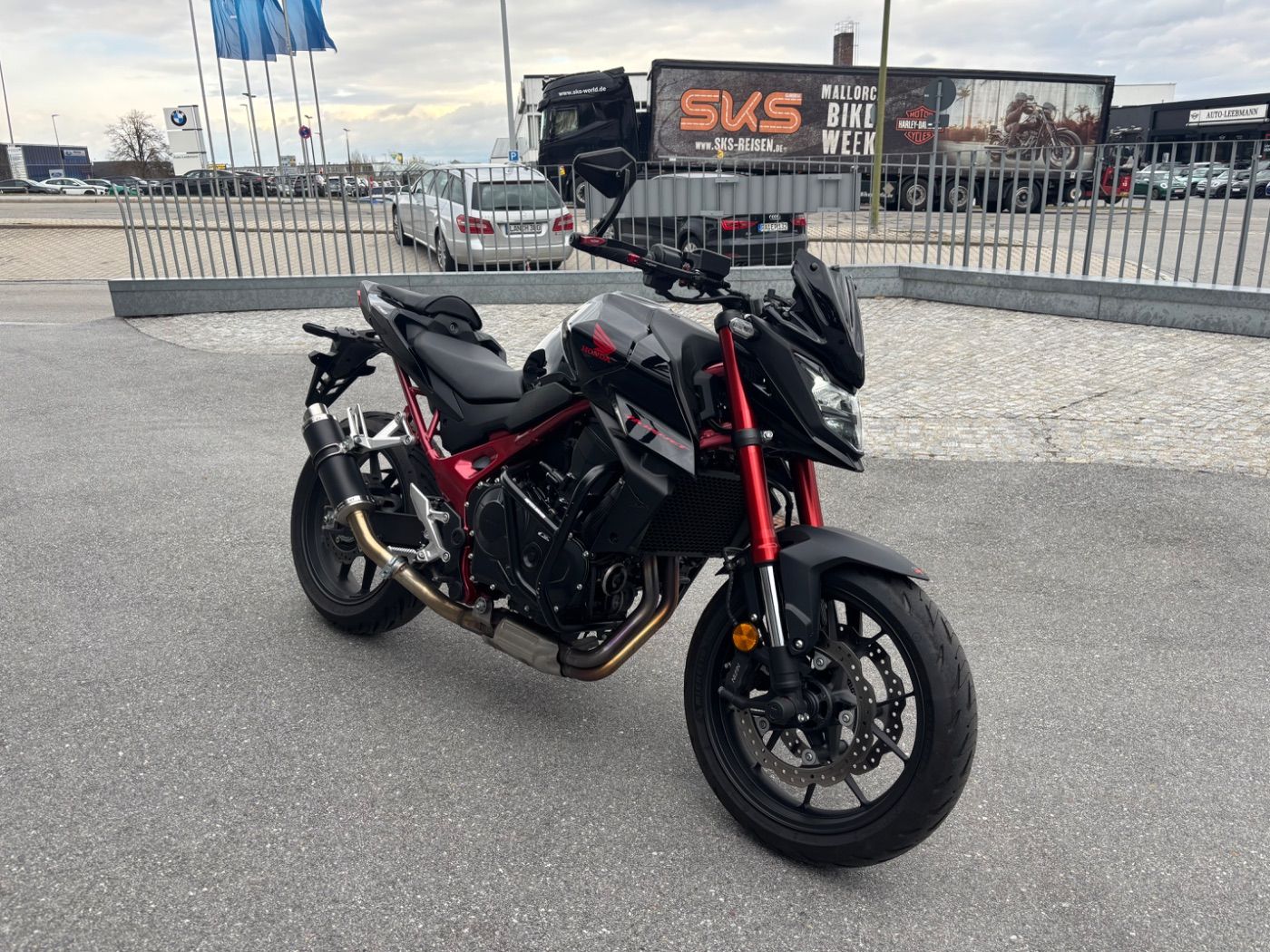 Fahrzeugabbildung Honda CB 750 Hornet, viel Zubehör, aus erster Hand