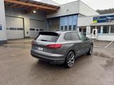 Volkswagen Touareg 3.0 V6 TDI 210kW 4MOTION Tiptronic - - Volkswagen Touareg: 2.0