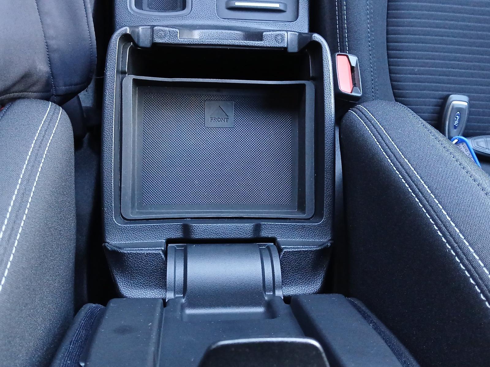 Ford Focus Titanium Turnier LED NAVI AHK KAMERA