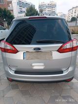 Ford Grand C-Max 2,0TDCi 110kW PowerShift Titaniu... - Ford Grand C-Max von privat