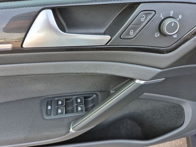 Golf VII 2.0 GTI Performance *BI-XENON*MFL*TEMP*