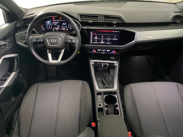 Q3 35 TFSI S tronic KAMERA+NAVI+SHZ+GRA