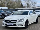 Mercedes-Benz CLS 500 AMG V8 Bi-Xenon/Kamera - Mercedes-Benz CLS 500 mit Benzin-Antrieb: Coupe, Automatik