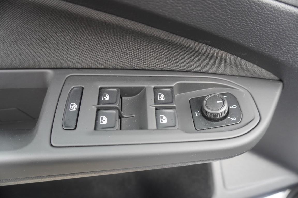 Volkswagen Golf VIII Variant 1.0 TSI LED Lenkradheizung AHK, миниатюра 20