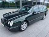 Mercedes-Benz E 320 T Avantgarde Comand Xenon Scheckheft  - Mercedes-Benz E 320 bis 20.000 Euro