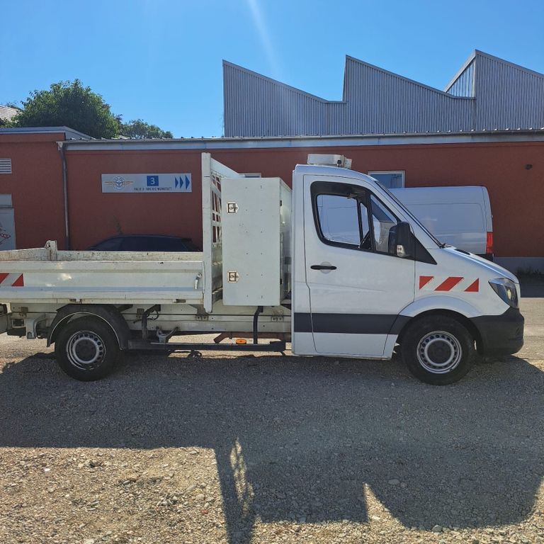 Image of Mercedes-Benz Sprinter