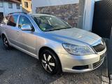 Skoda Octavia Combi 1.6*Bj.4/09*2.Hand*Tempom.Tüv4/28* - Skoda Octavia aus 2009: Kombi