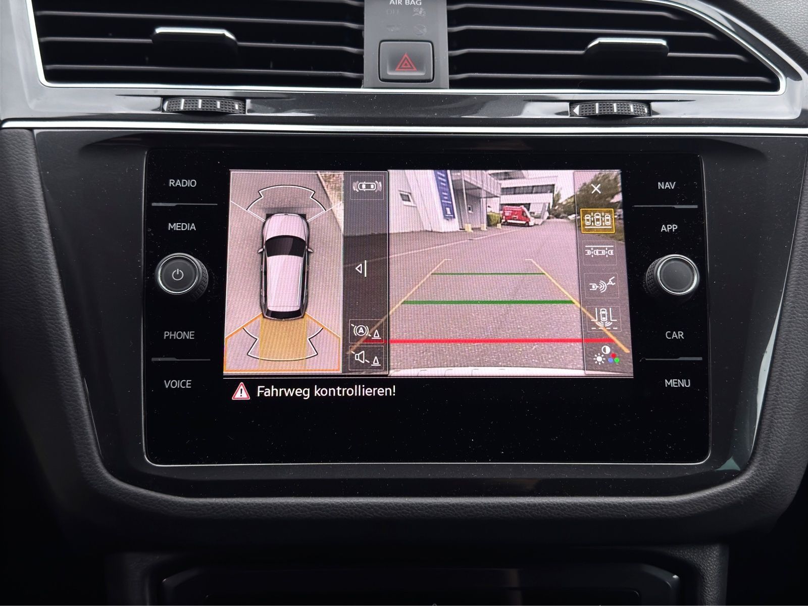 Volkswagen Tiguan Elegance 2.0TDI 4M AHK MATRIX 360 STDHZG foto 6