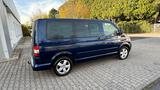Volkswagen T5 Transporter Bus Multivan Highline - Volkswagen T5 Transporter mit Diesel-Antrieb: Automatik