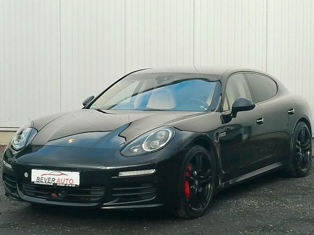 Porsche Panamera Diesel  LED/LUFT/SOFT/KEYL./BOSE/20"