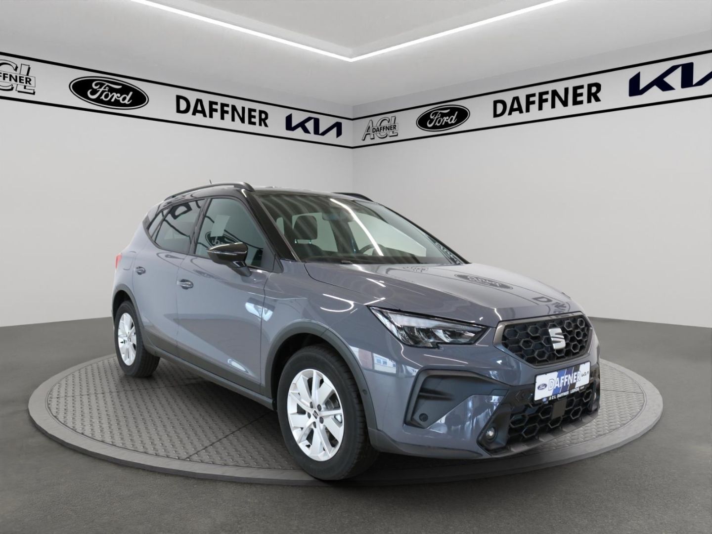 Fahrzeugabbildung SEAT Arona 1.0 TSI 70 kW Style LED ACC Mehrzonenklima