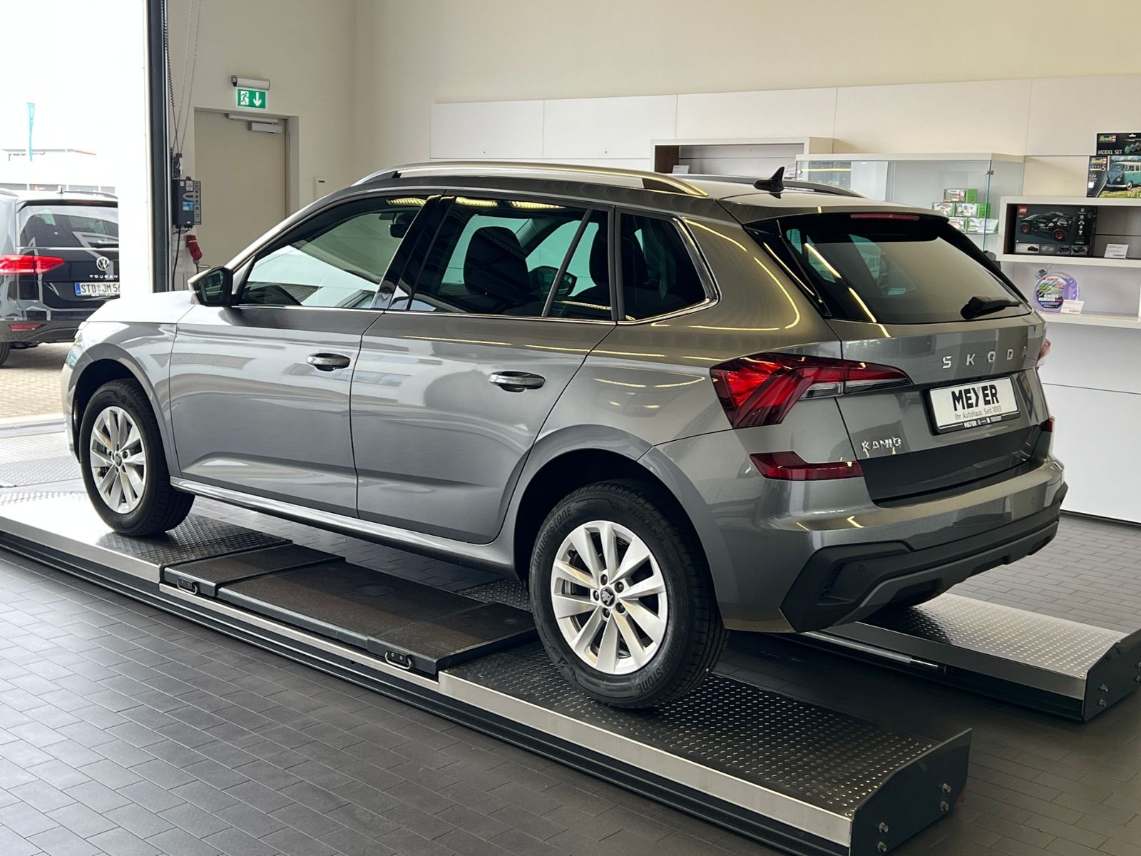 Fahrzeugabbildung SKODA Kamiq Selection 1.0 TSI DSG *ACC, LED, Kamera, S