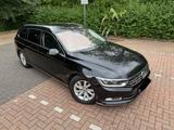 Volkswagen Passat Variant 2.0 TDI R-Line - VW Passat Variant in Wuppertal