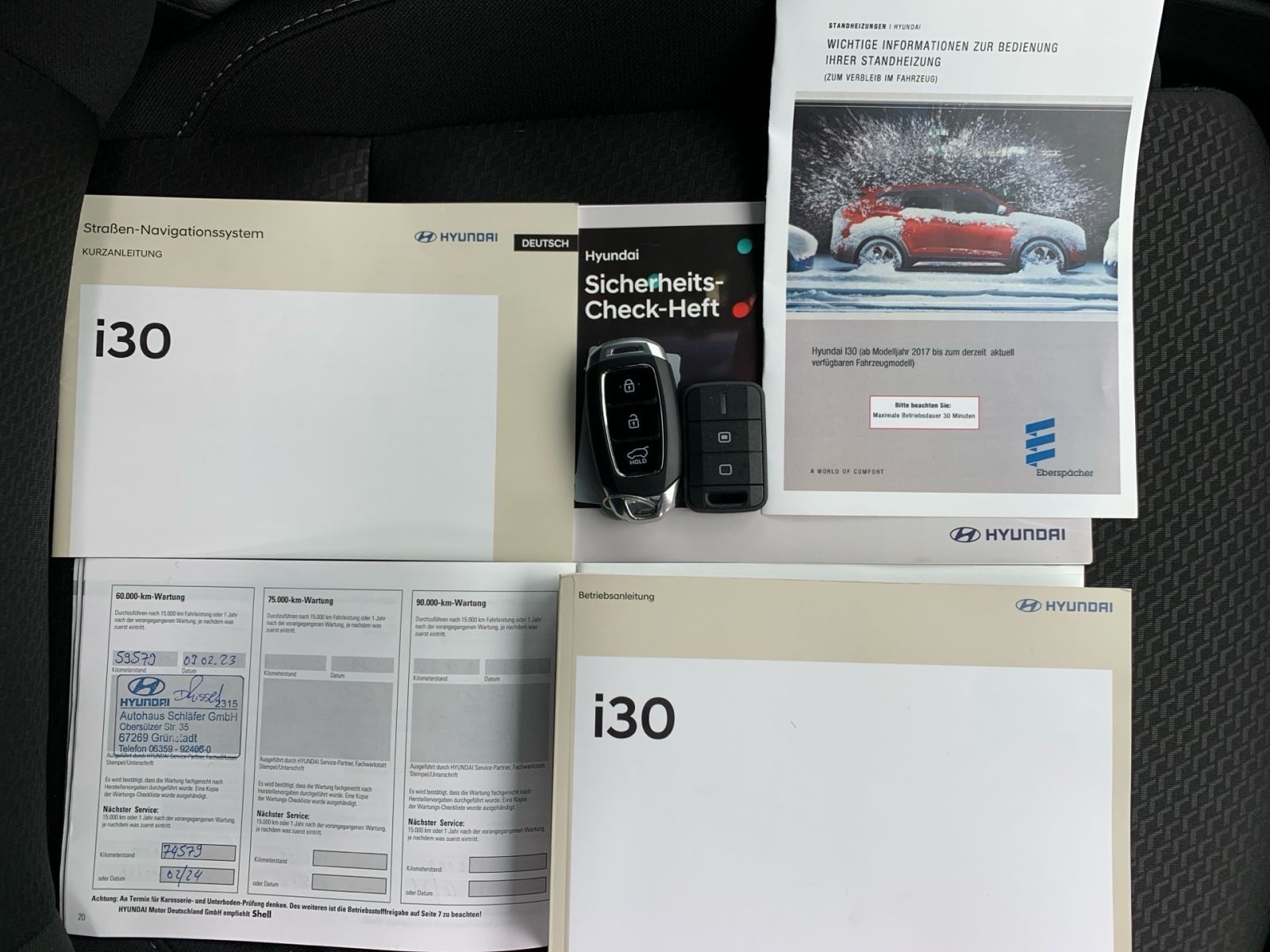 Fahrzeugabbildung Hyundai i30 7-DCT 1.4 T-GDI YES! Plus Standheizung