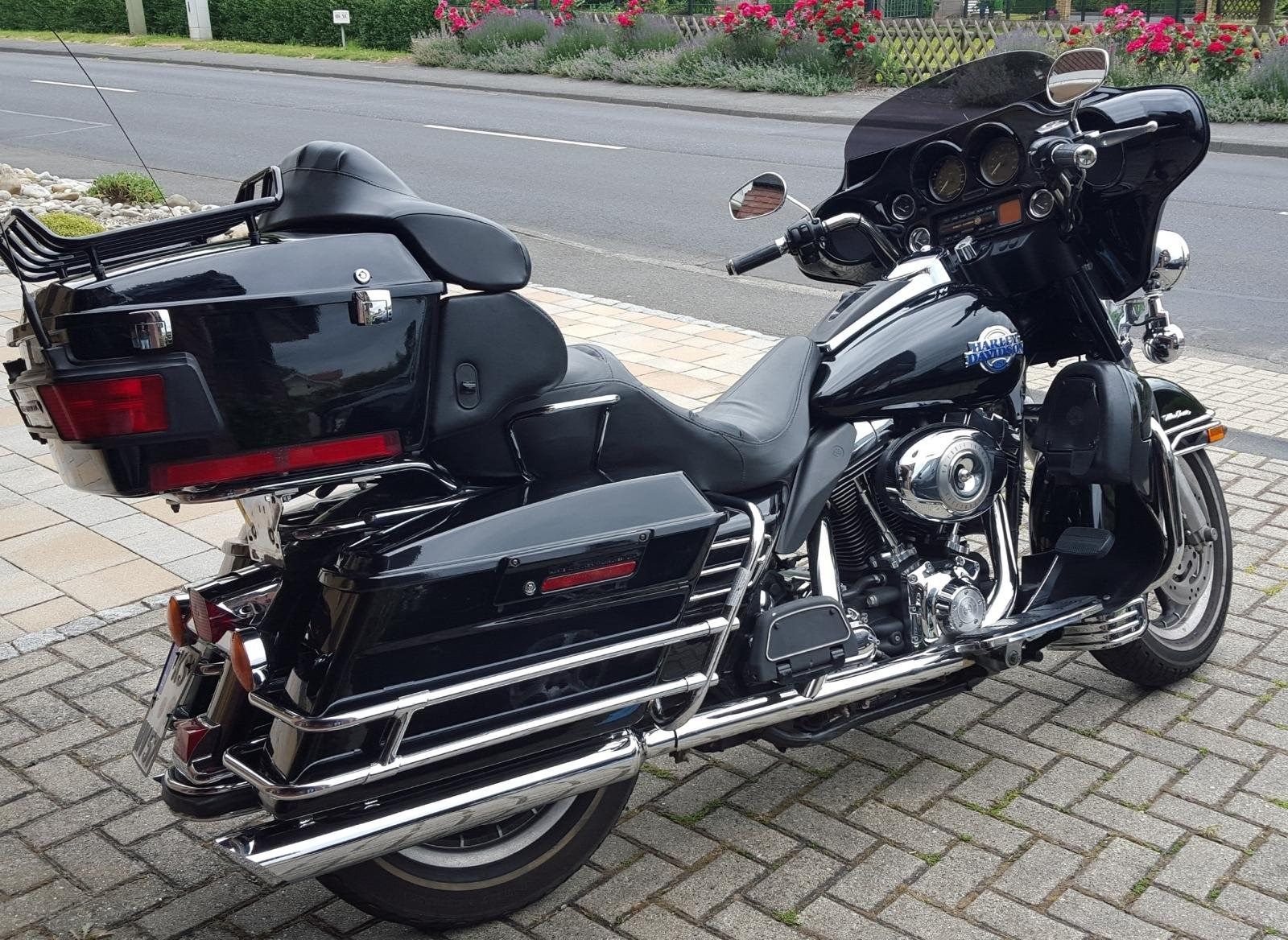 Fahrzeugabbildung Harley-Davidson Electra Glide Ultra Classic FLHTCU sofort