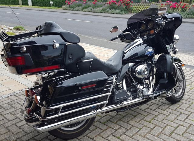 Harley-Davidson Electra Glide Ultra Classic FLHTCU sofort