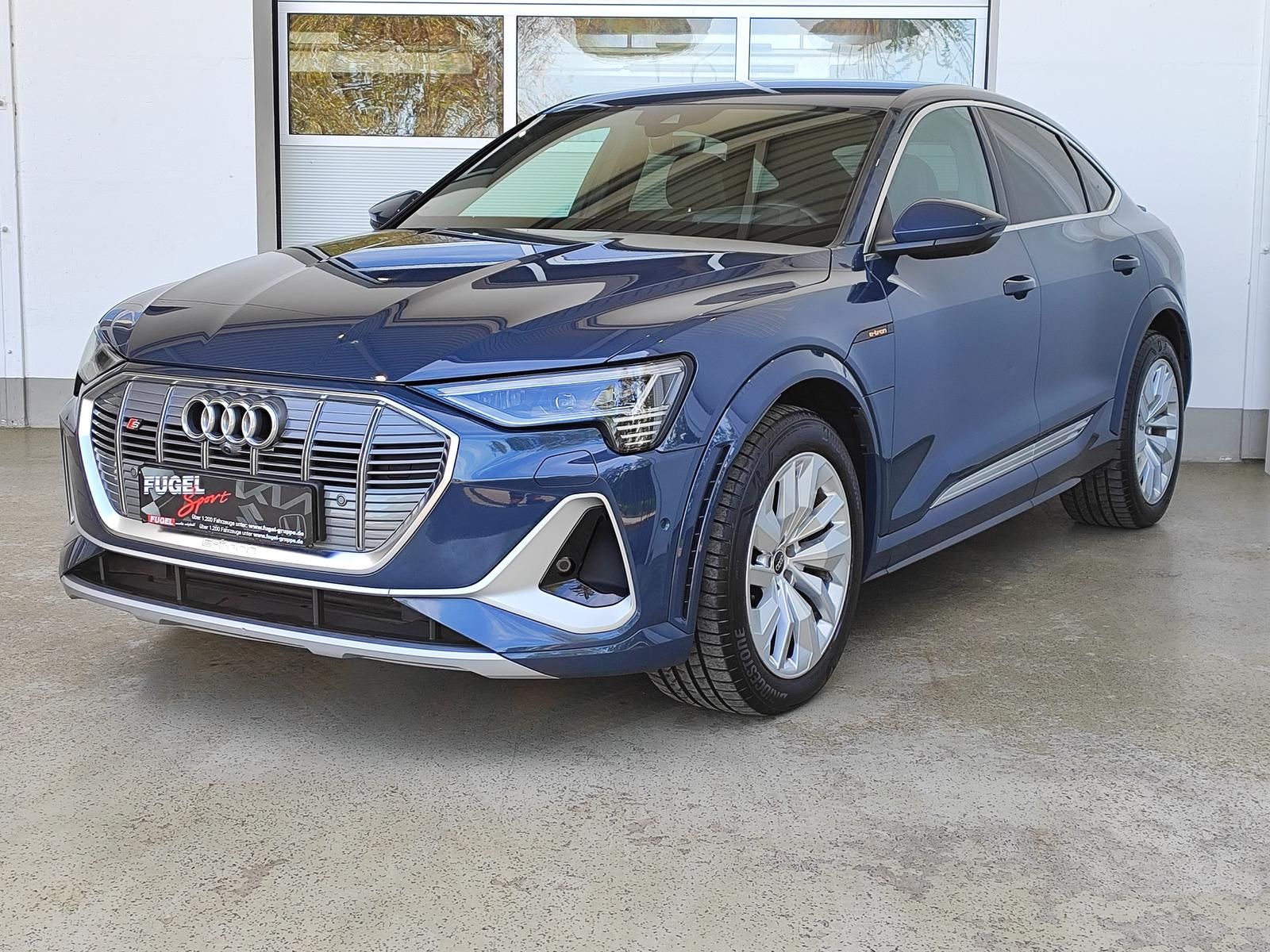 Audi e-tron 95 kWh Sportback S quattro Matrix Leder A foto 2
