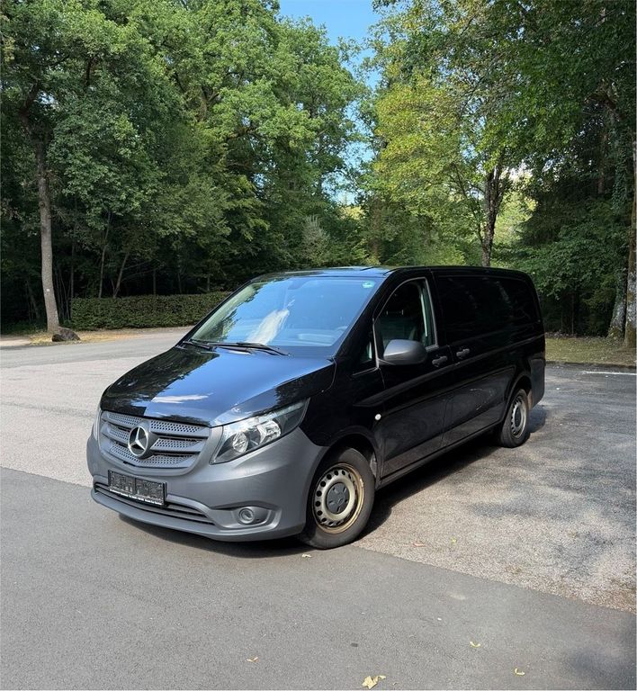 Image of Mercedes-Benz Vito