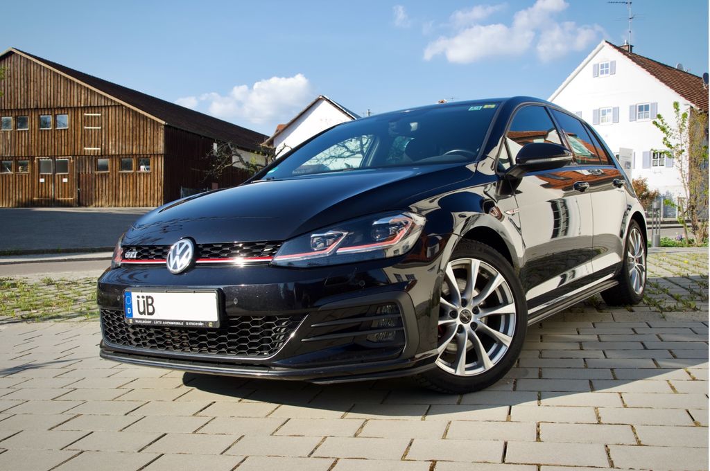 Image of Volkswagen Golf