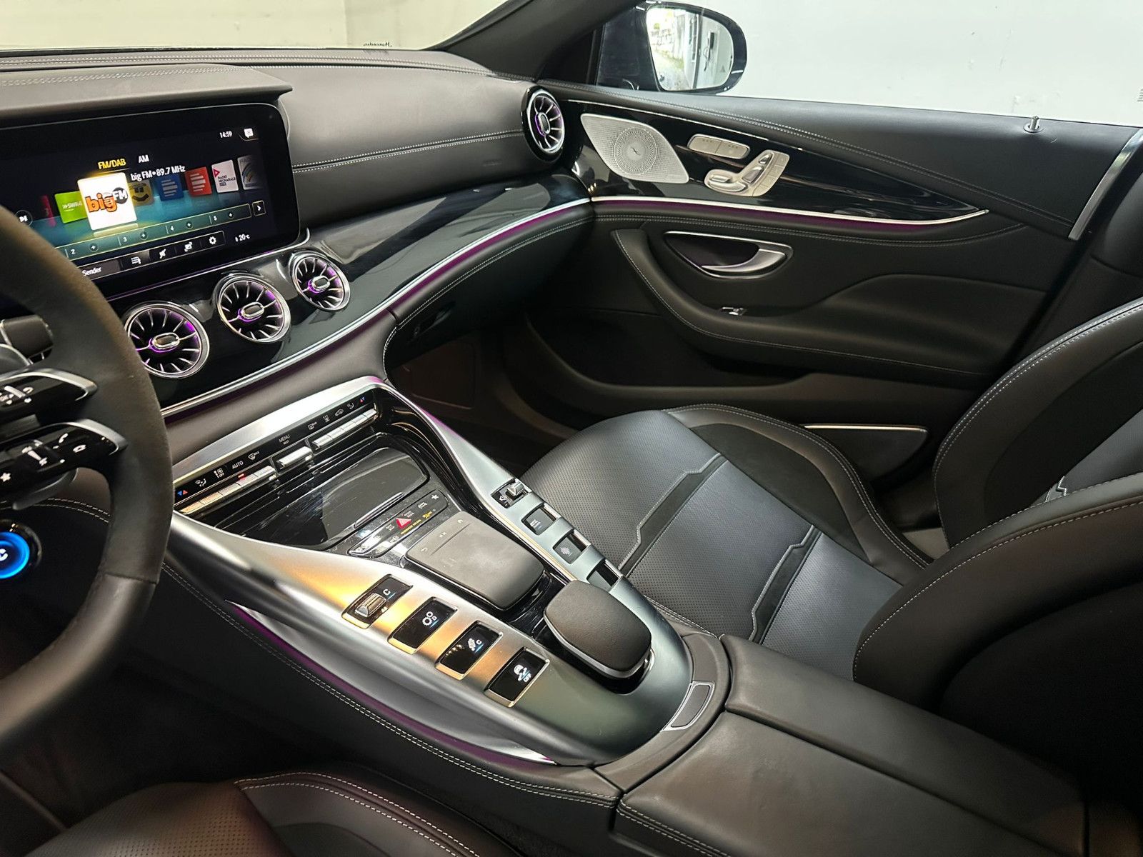 Fahrzeugabbildung Mercedes-Benz GT 63  S E Performance *SHD*CARBON HECKS*HEADUP*