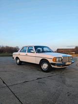 Mercedes-Benz Mercedes Benz w123, 250er, 6zyl. Tüv neu, ... - Mercedes-Benz 250: W123